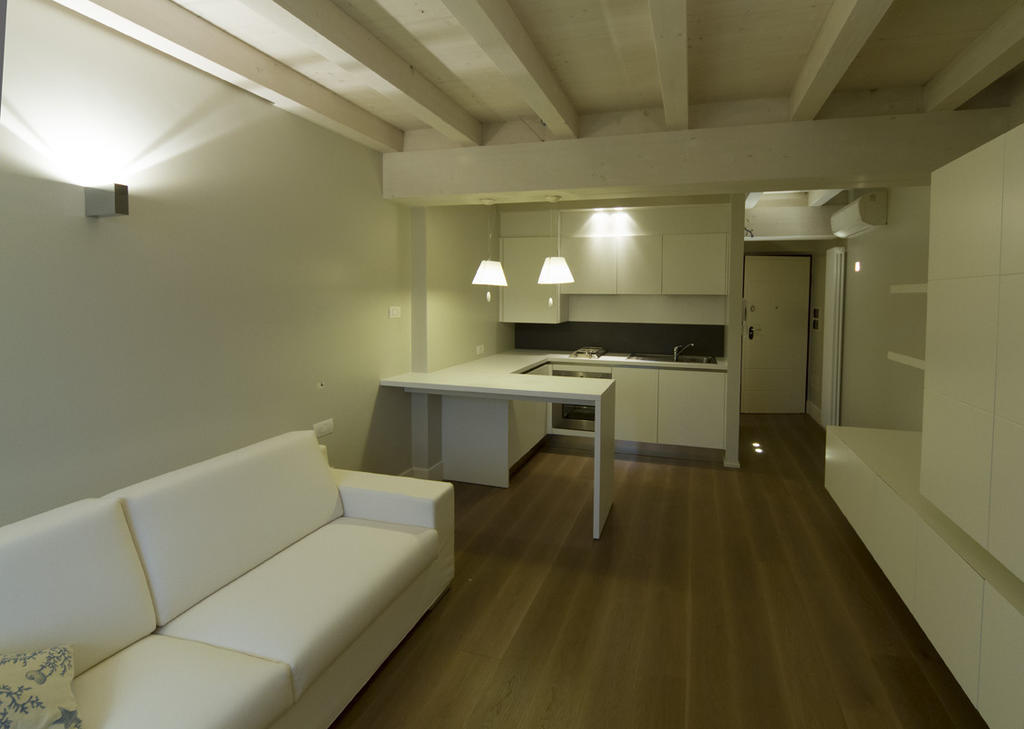 La Casa Del Porto Apartment Lovere Room photo